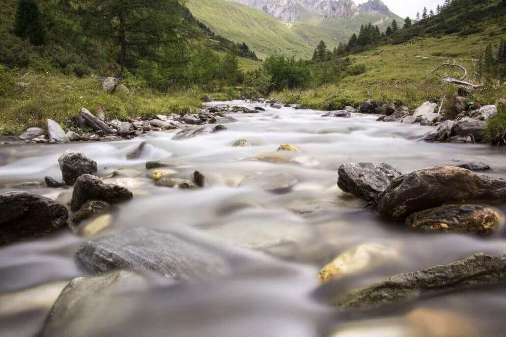 fliessendes_wasser_weich_alpen-1030x687 Fliessendes Wasser weich fotografieren