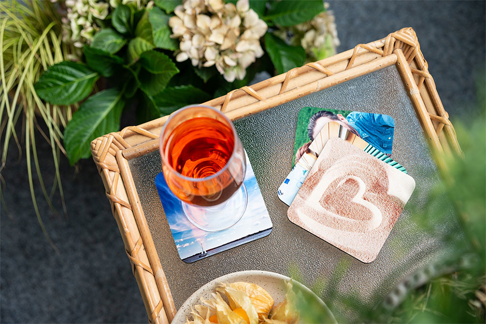 Lasinaluset tuovat kivan twistin kattaukseen