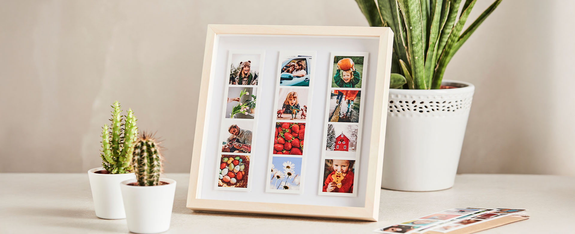 Färgglatt inramat fotokollage gjort av photo booth-bilder