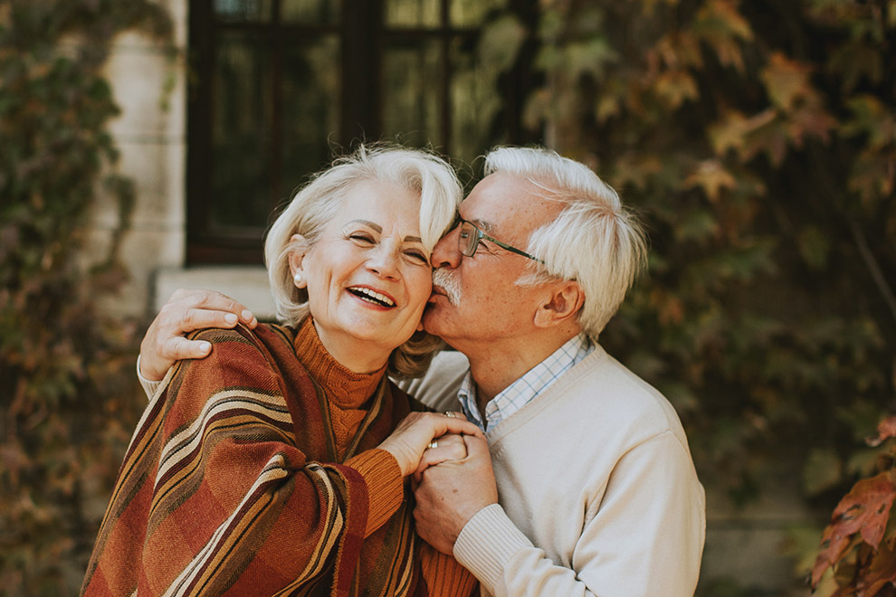 Miten muistaa puolisoa hääpäivänä tai vuosipäivänä?