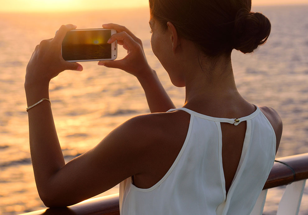 Näin kuvaat hämäräkuvia puhelimella